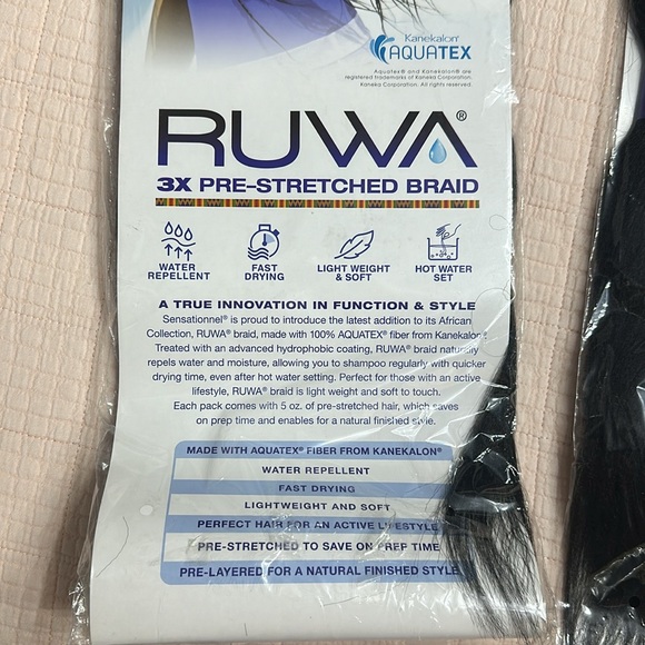 Sensationnel pre-stretched 24” hair extensions. Perfect for knotless braids - Picture 4 of 4